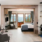 Hotel apartamentowy Mondi Am 4*