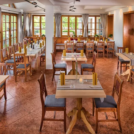Hotel apartamentowy Mondi Am 4*