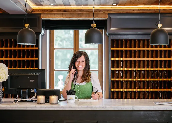 Ξενοδοχείο με διαμερίσματα Mondi Am